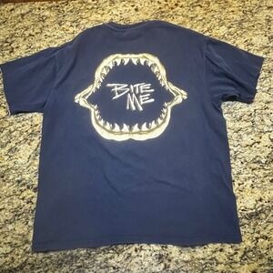 Hanes Heavyweight Mens XL Florida Englewood Beach Bite Me Shark Jaw T-Shirt Navy